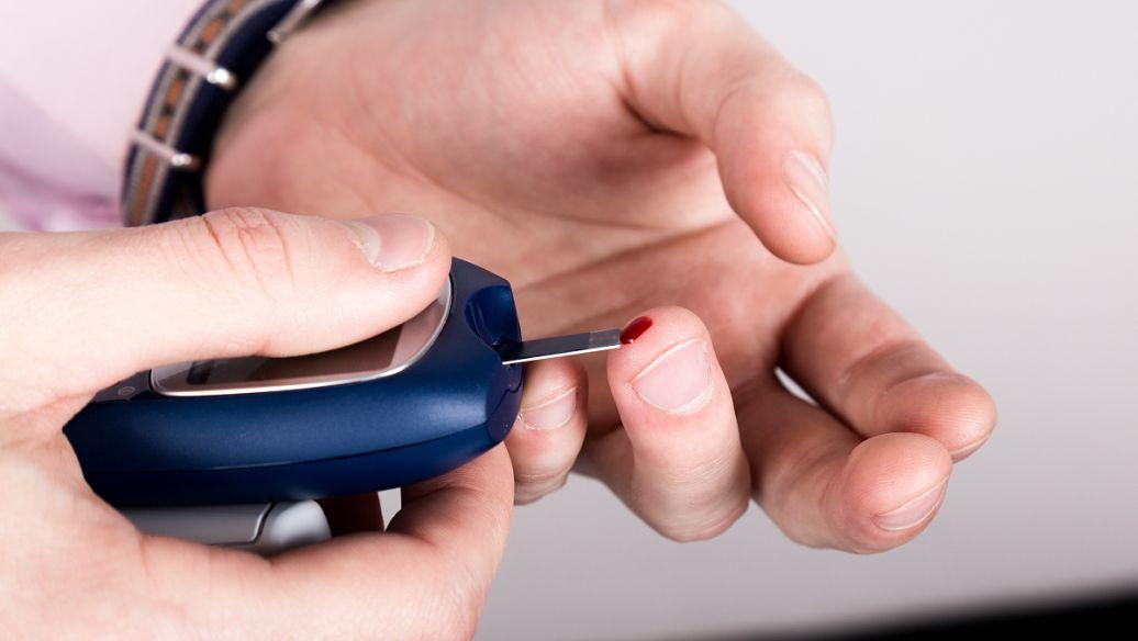 肥胖不是最危险的！身上这3个部位变黑，或是糖尿病并发症信号

皮肤变黑，放在普通