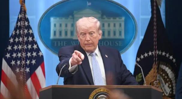 特朗普又双叒叕变卦了，推翻48小时前的表态，称美方无意在短期内结束与伊朗冲突，更