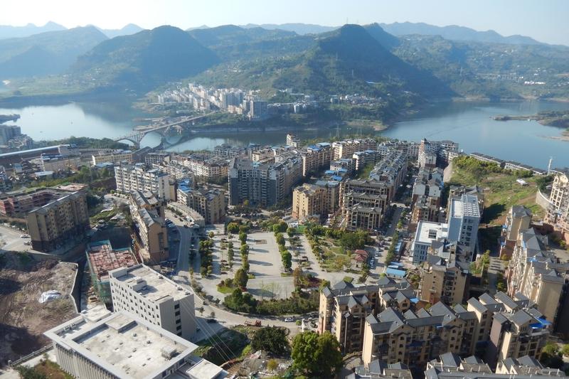 今天我看了一场直播，我觉得生活很满，看到了这个社会发展的趋势，我也想学起来，所以