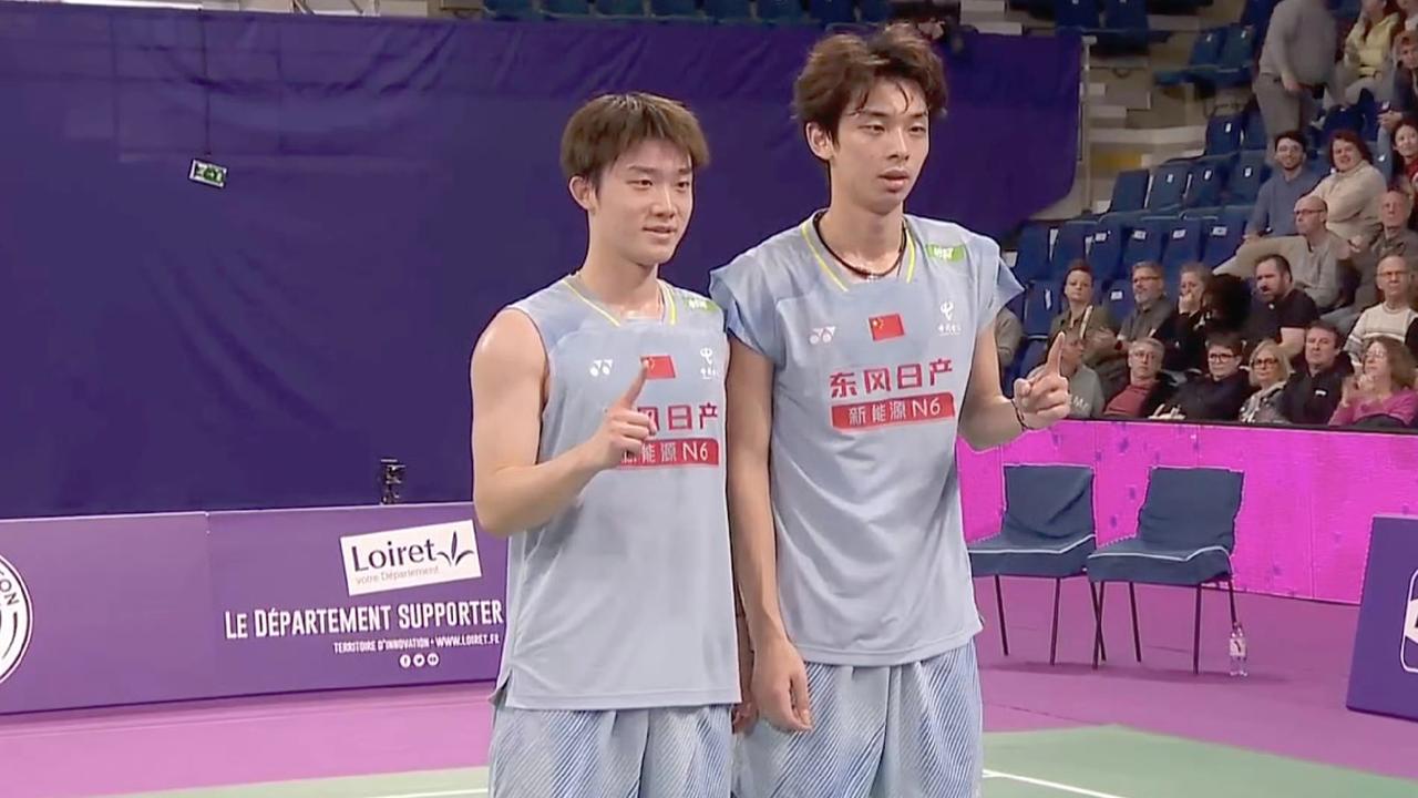 胡珂源/林祥毅 21-19、21-10 卡尔南多/毛拉纳。胡林组合威武，以2-0