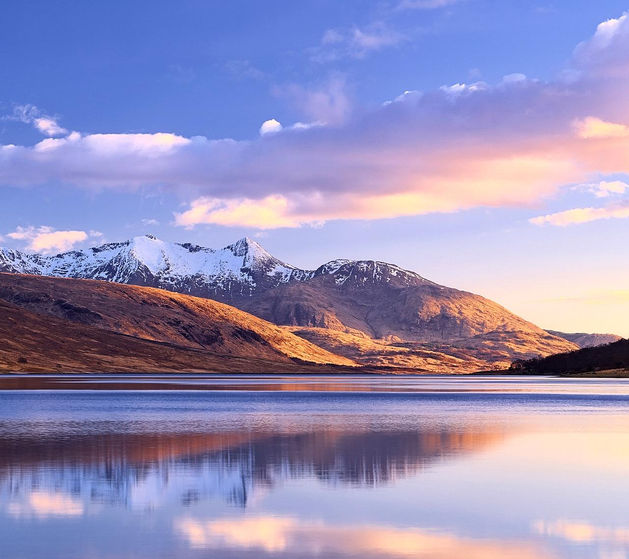 后来才知道，人生中大部分的告别是悄无声息的，甚至要很多年后自己才明白，原来那天的