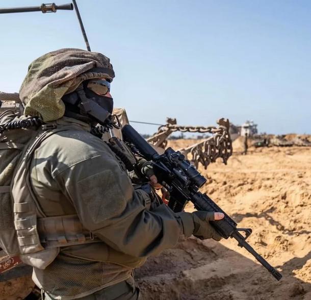 以色列这一战打出了新格局！当全世界的目光都聚焦在加沙时，以色列悄然采取了一项大行