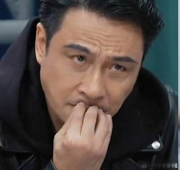 内心一万头羊驼...... ​​​