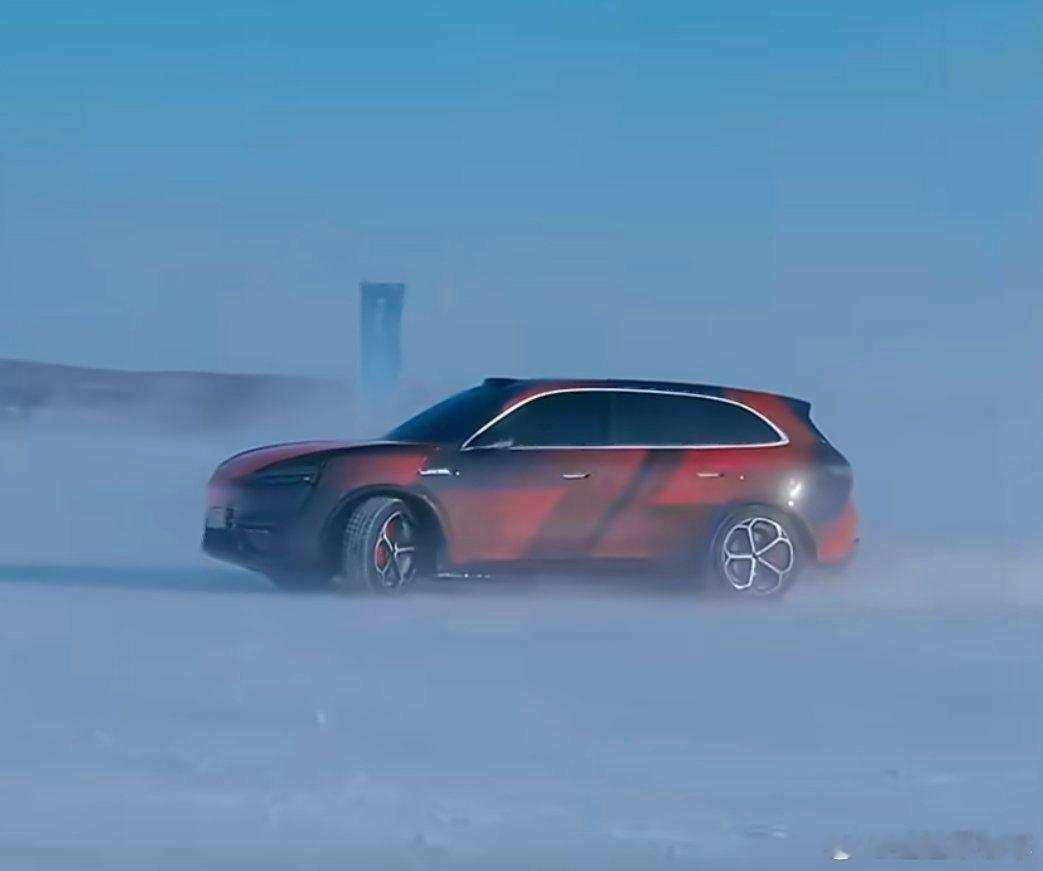 问界M6或将成为下一个爆款 问界M6这大灯看着挺帅的，第二季度也要正式发布了，感