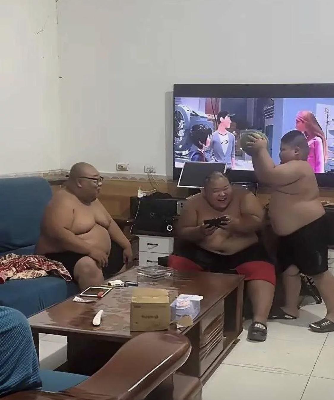 原来胖是真的能遗传的[捂脸]