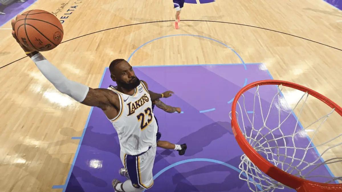 Dave：詹姆斯将保持高出勤率视为责任和使命！詹姆斯表示："我一直认为，要想成为