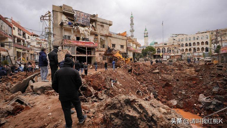 以色列“伪装”突击队挖掘墓地寻找失踪领航员，冲突造成41人死亡
罗恩·阿拉德自1