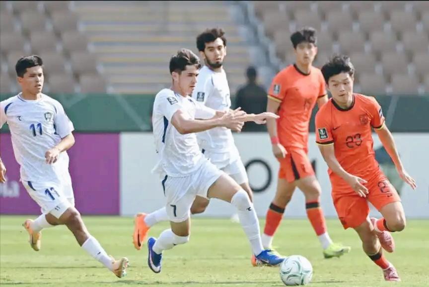 今晚国足将战乌兹别克斯坦队，两位新帅邵佳一与卡纳瓦罗将正面交锋，这场球有点嚼头。