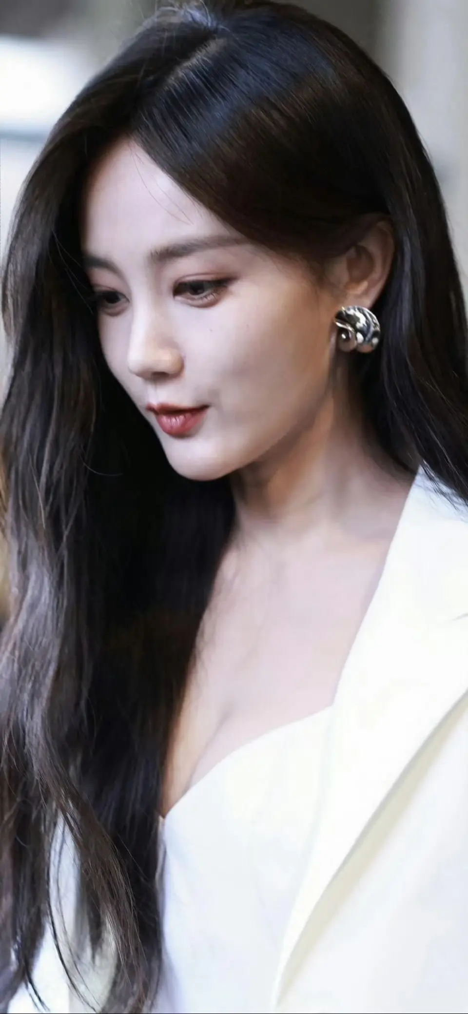 李一桐。