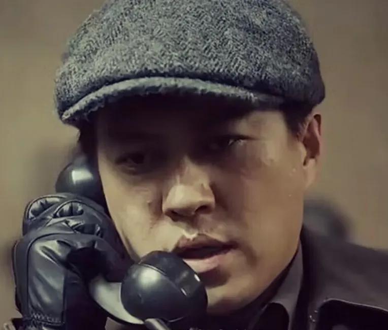  无间的大结局我终于看完了，所有的演员都死光了，看来看去还是糊里糊涂，最后的结局