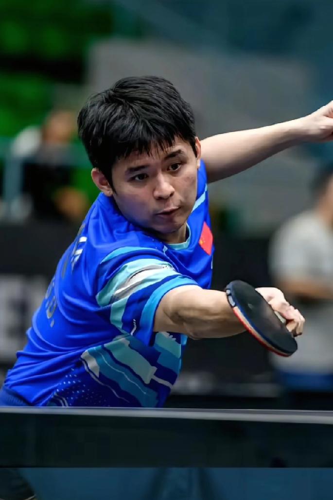 一个惊人的消息，澳门世界杯即将来打，仅剩六天的时间，林诗栋退赛了。
      