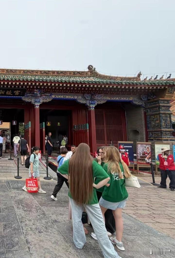 中国端午旅游热榜城市沈阳
沈阳打造国际旅游目的地城市
取得良好效果
外国人来沈阳