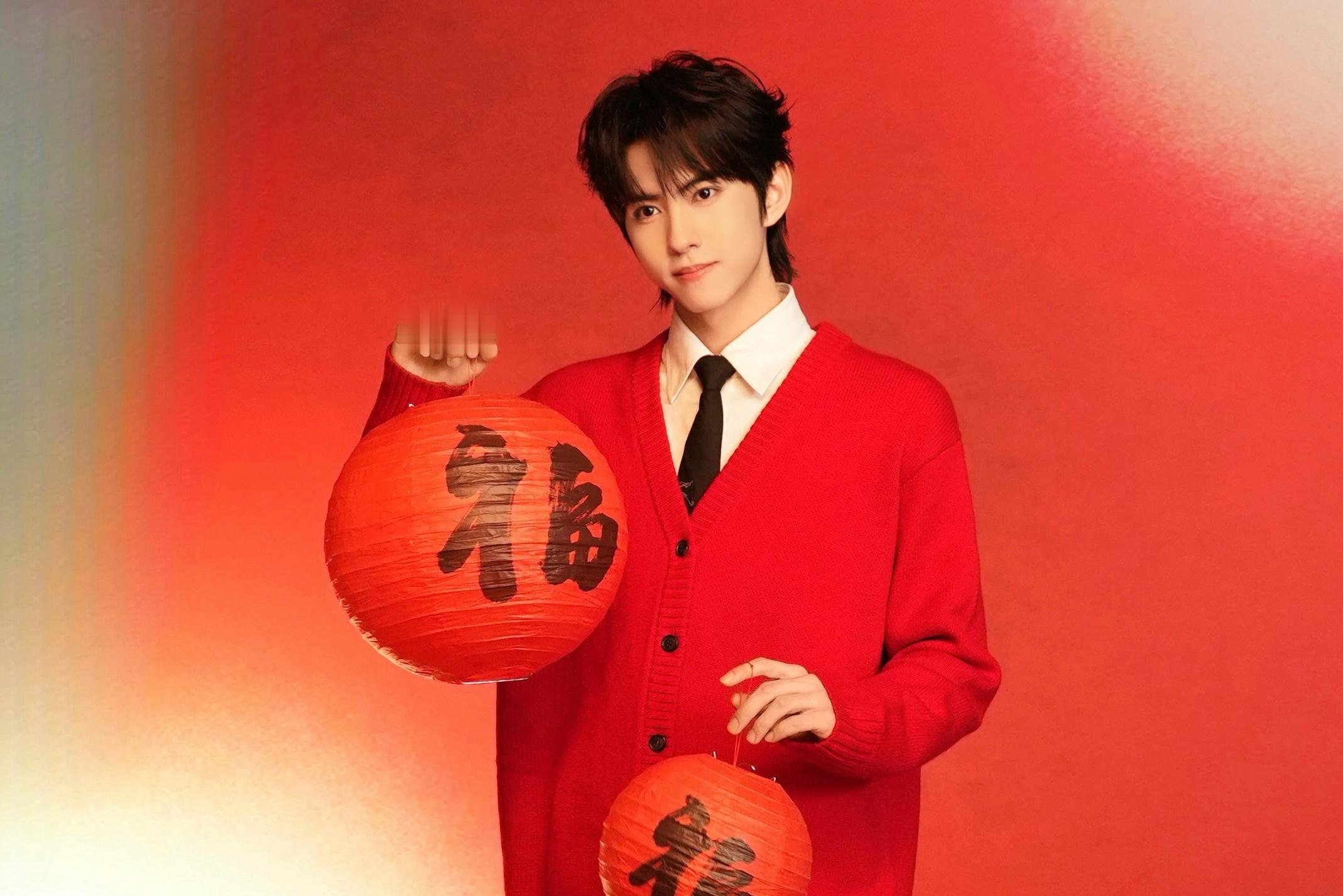 刘轩丞 × OSM 新年大片幕后花絮，品牌大使红火迎新，启「丞」新年好福气🧧?