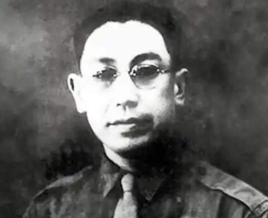 郭汝瑰起义后，一直以为自己权谋高超，直到建国后，他才知道，之所以能活到解放，全靠