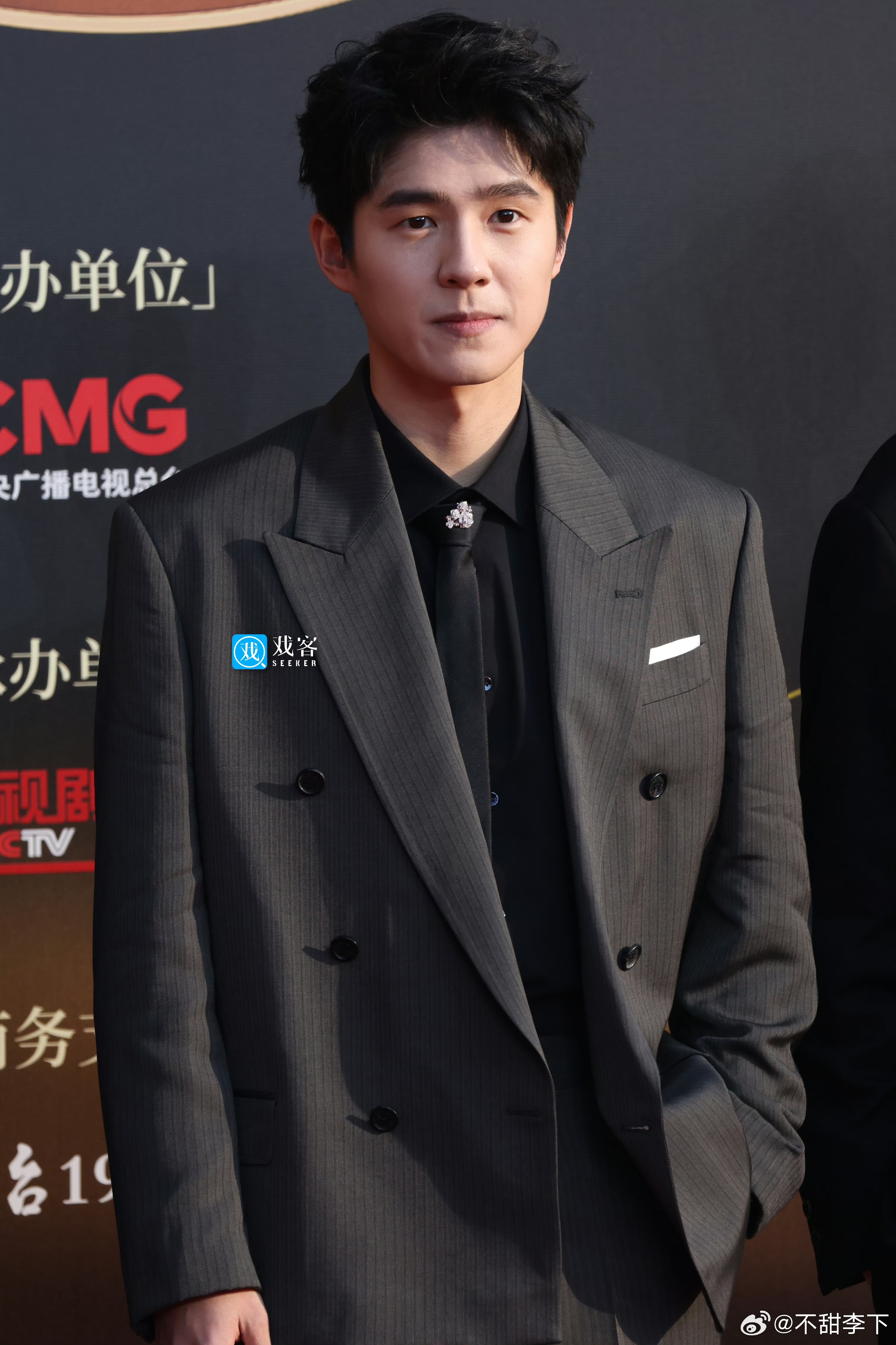 不是说两口子在一起时间越长长得越像吗，如何，然鸭这对有没有点门道 