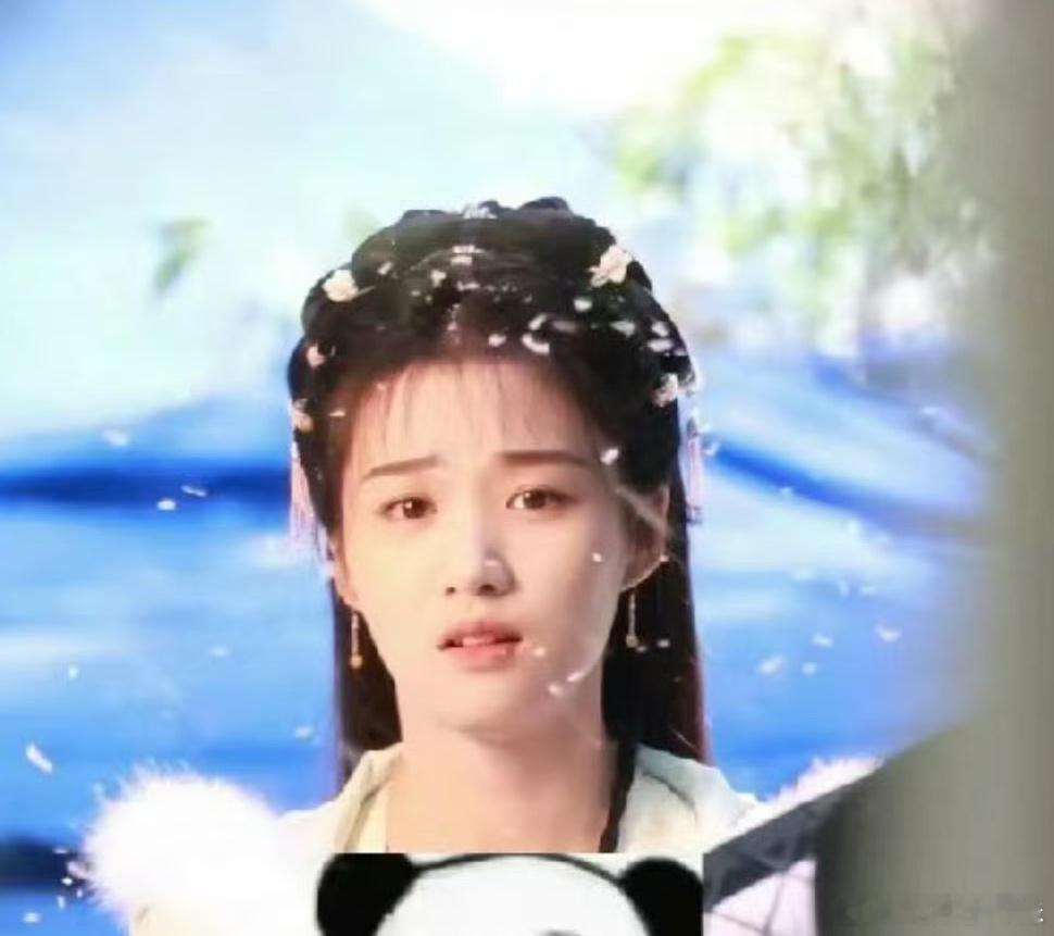 看卢昱晓和这个新的小花，不禁感叹，小花真的一茬又一茬。 ​​​