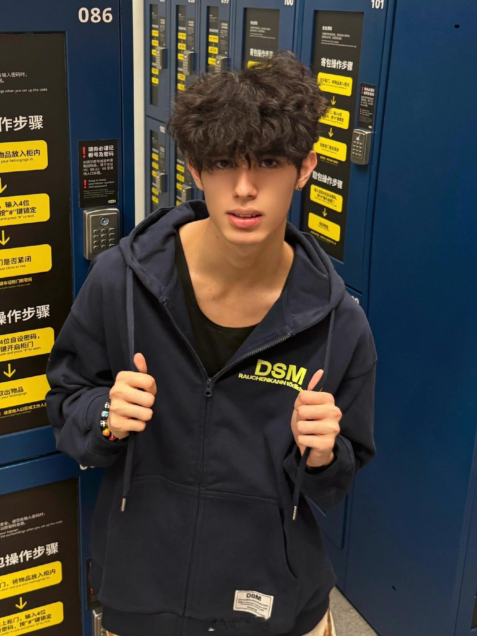 记得提醒我，开学要带什么。传送门丨屎前巨饿 ​​​