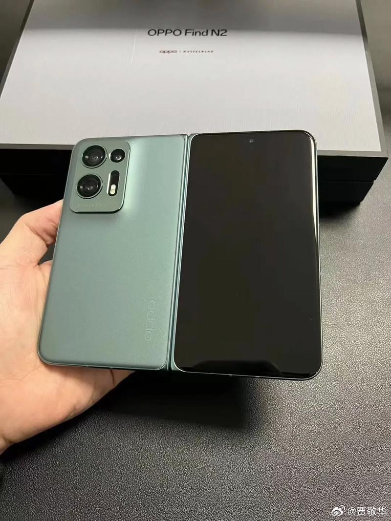 很多人问iPhone Fold长什么样，基本就是OPPO Find N2的样子，