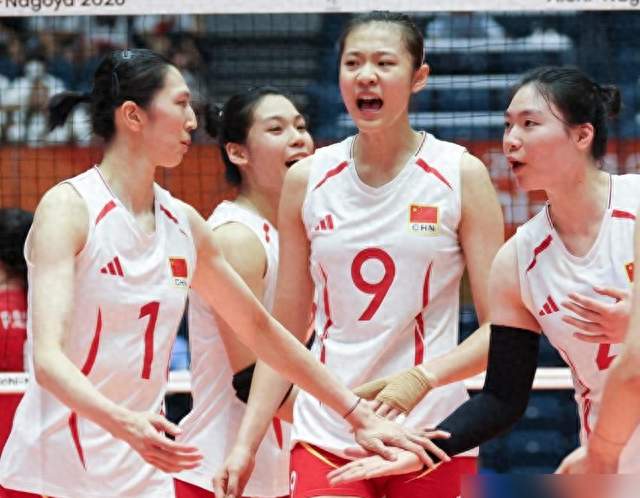 青春接力：中国女排半决赛逆转泰国，决赛迎战日本