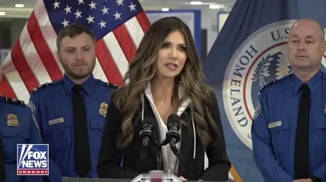 美国国土安全部部长诺姆表示，国土安全部将投资超过10亿美元用于全国各地的机场，以