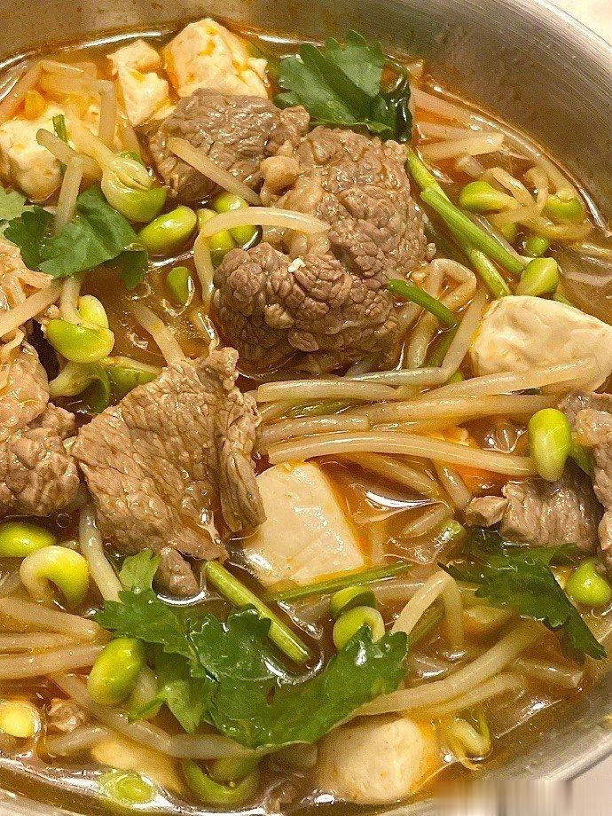 减脂期最爱的辣豆芽豆腐牛肉汤🥣 ​​​