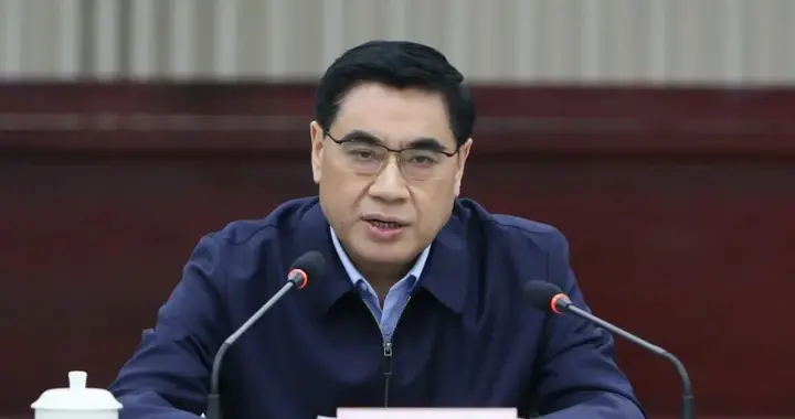 安徽省副省长范付中，任省公安厅党委书记