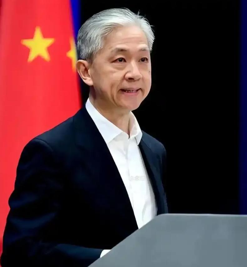 中方再次发出警告，呼吁在日本的中国人尽快回国。原来现在的日本出现了撞人族，看似是