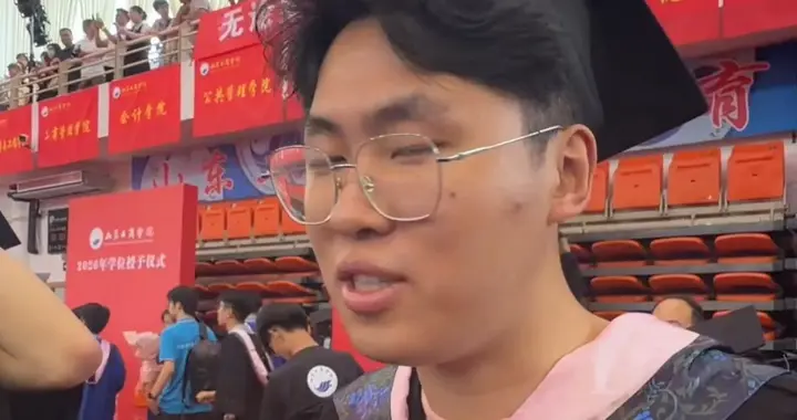果然视频｜山东工商学院毕业生寄语母校“早日更名大学”