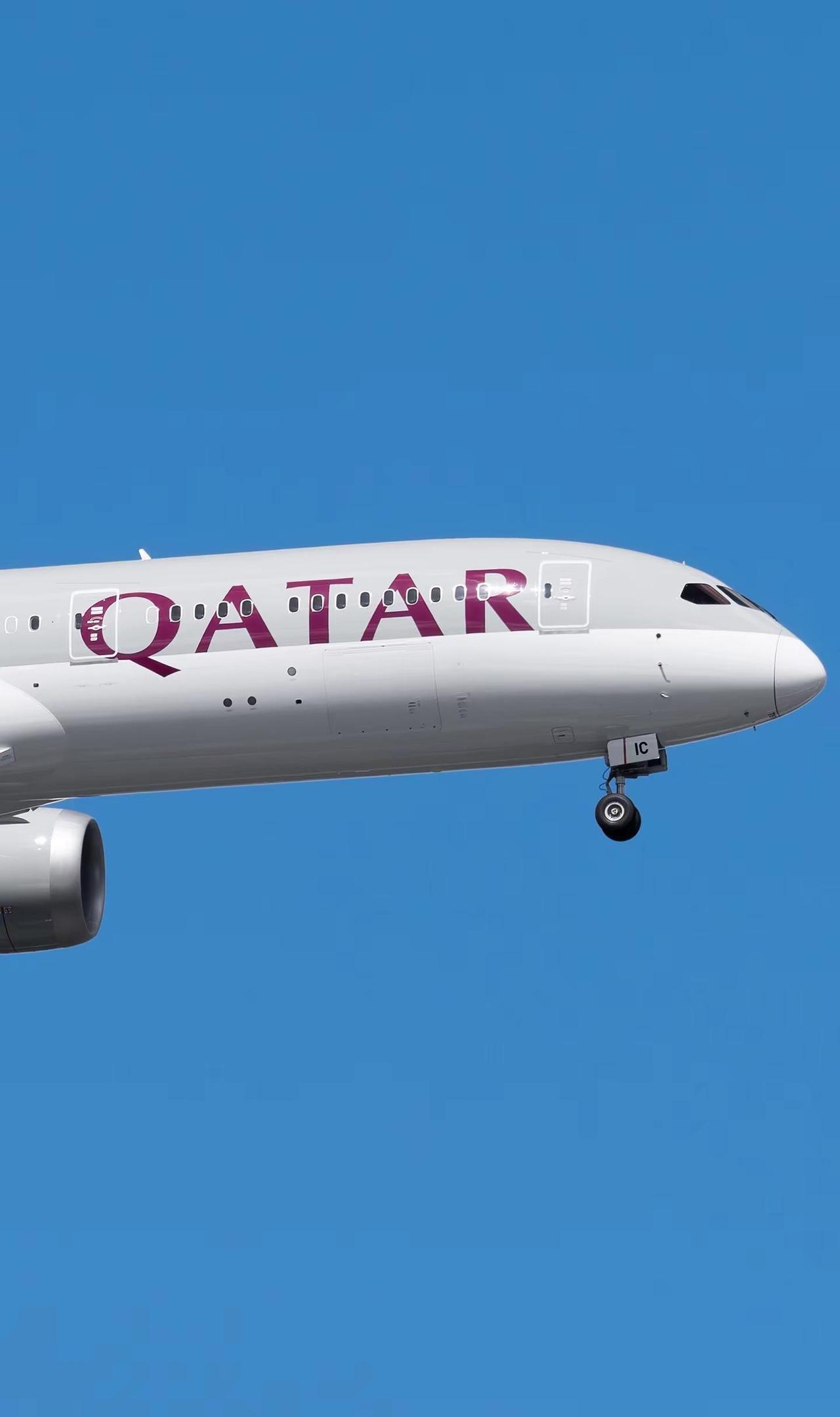 卡塔尔航空最新的B787完成RAT测试。即将交付给卡塔尔航空的波音B787-9（