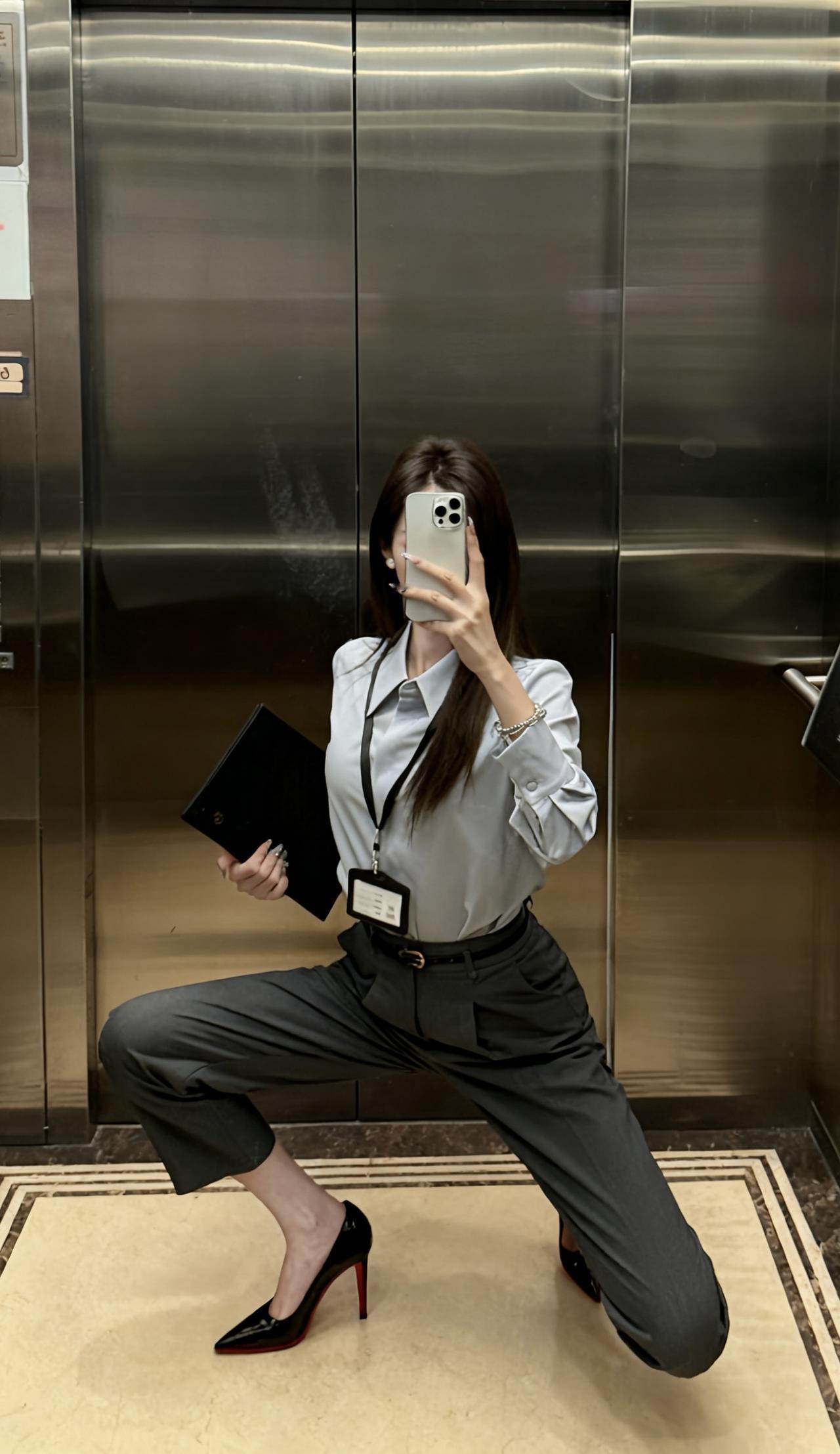 记录我的2026今日穿搭(OOTD) ootd穿搭 
今日穿搭推荐：职场通勤风，