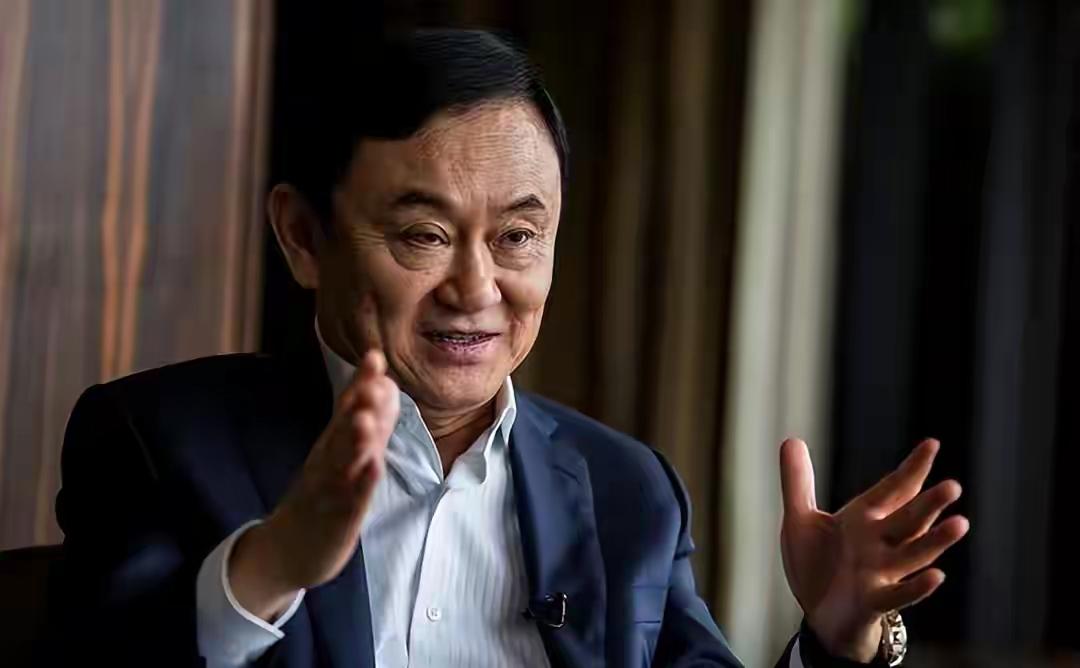 他信今天就出狱了，不知道他以后的晚年该如何过。是安享晚年，闭门谢客，还是继续在政