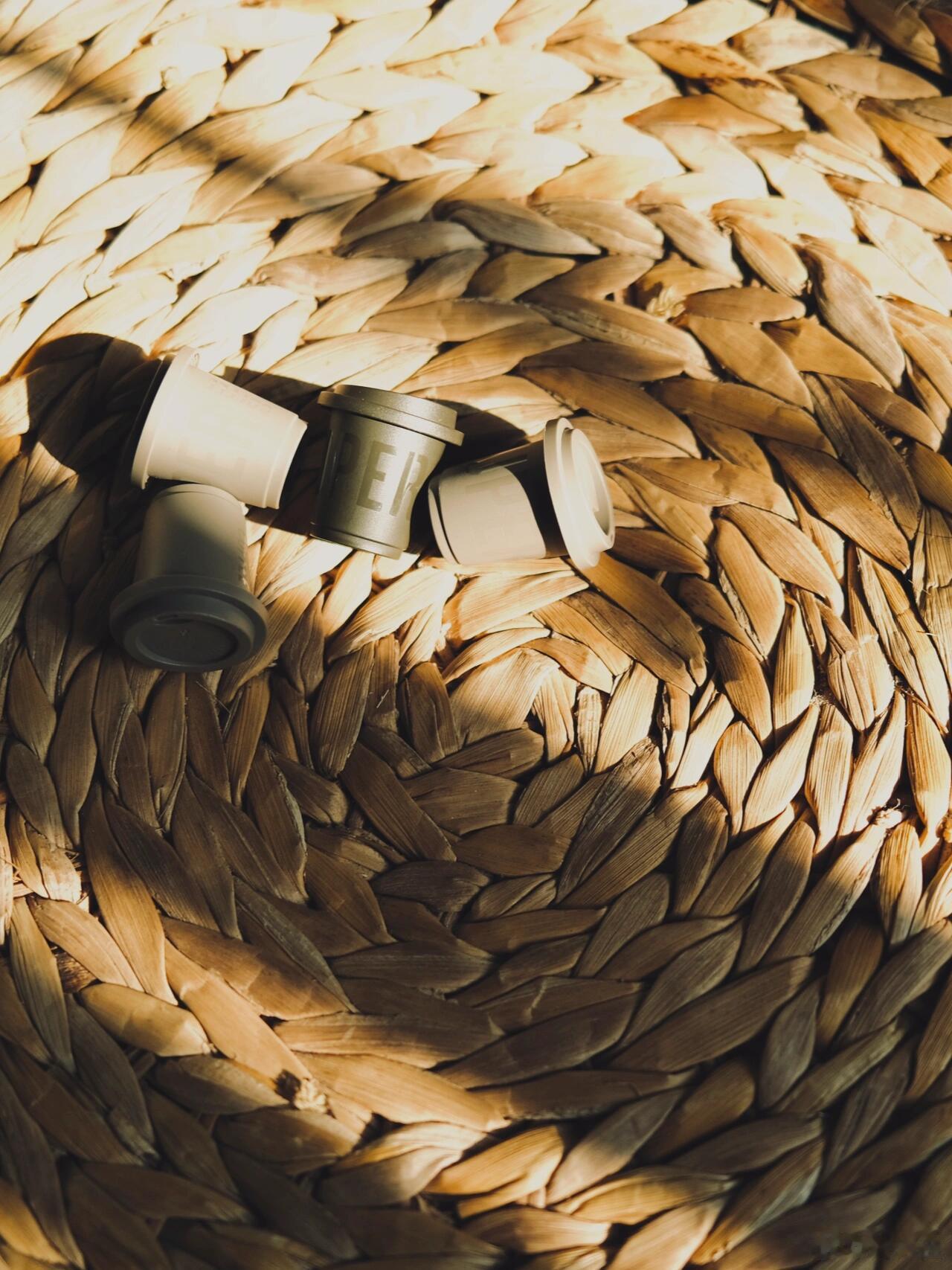 “世间所有的相遇，都是命中注定的重逢。”有的人注定只陪你一程，教你成长；有的人注