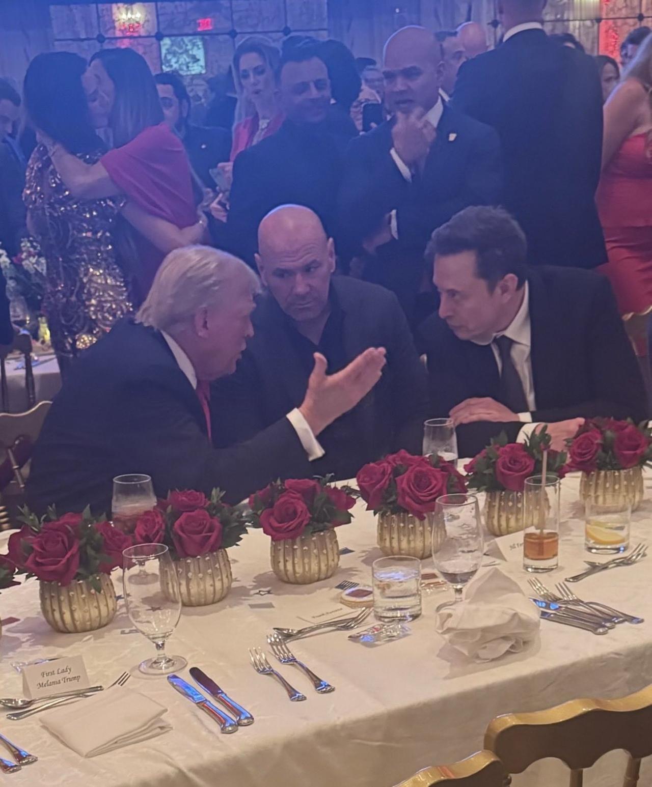 马斯克受邀参加白宫晚宴，外界猜测纷纷他与特朗普的关系是否得到缓和，他们是否会继续