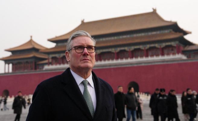 这一次英国认清了现实！斯塔默这位英国首相公开表示对于中国来讲，如今的英国并不是十