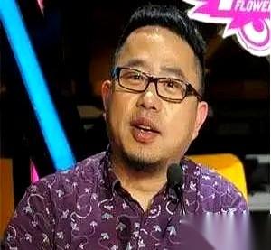 那首《栀子花开》的词曲作者，吴娈，在湖南电视圈里，人送外号“怪才”。
更要命的是