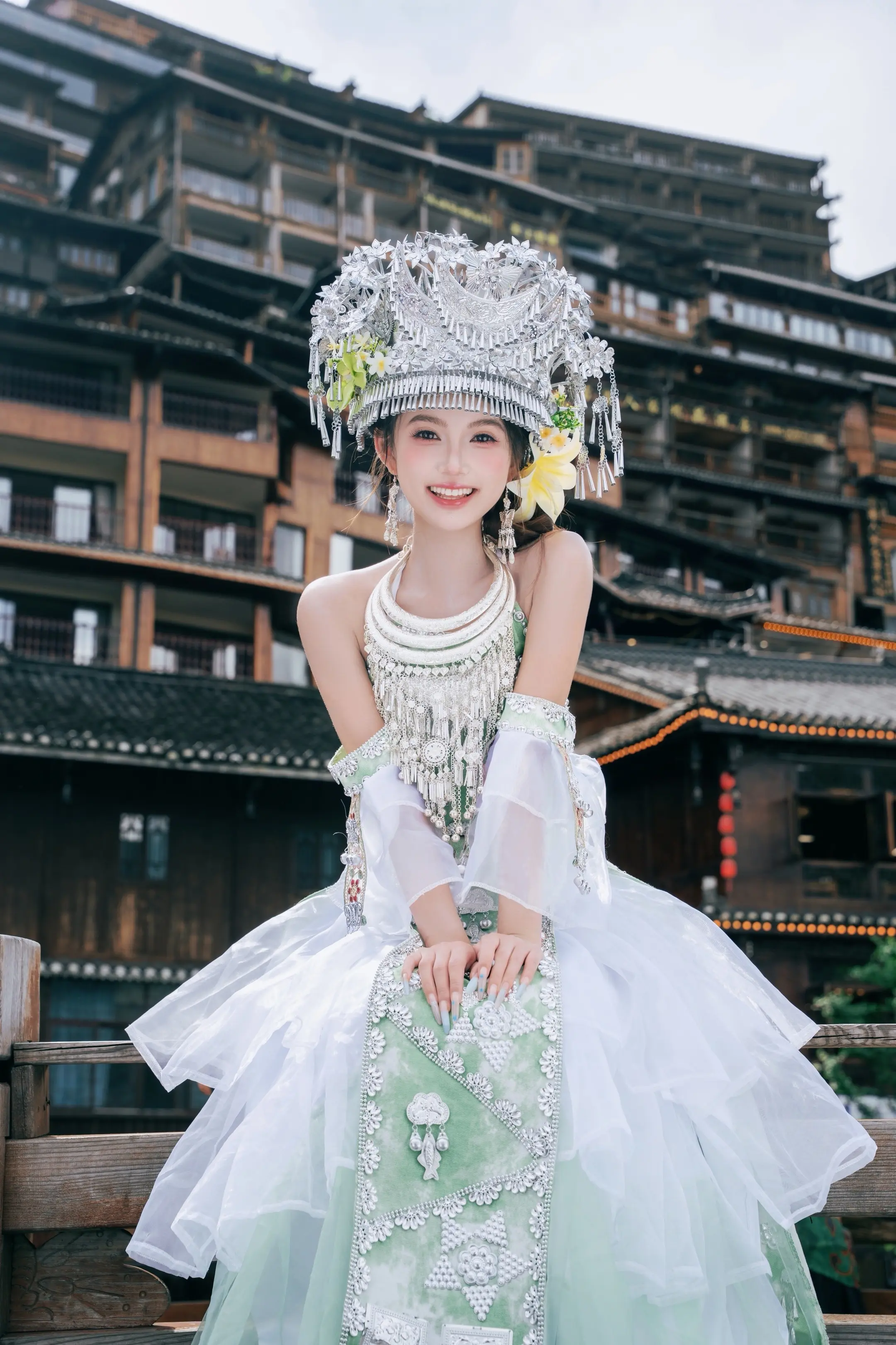 跟我回寨子吧