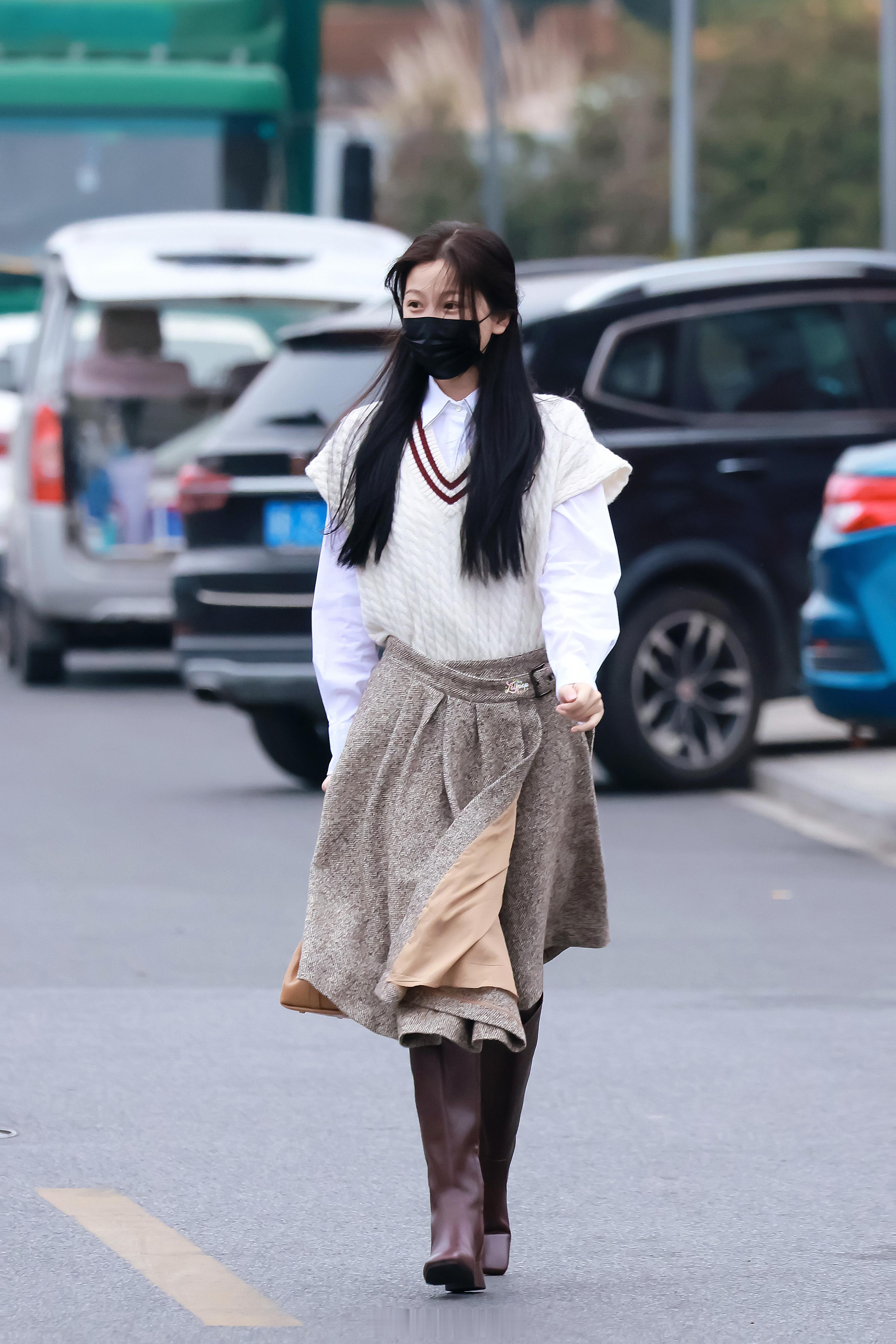 虞书欣温柔学院风云初令上班路透来啦！好漂亮的🐟呀！虞书欣妈咪变学姐 虞书欣演唱