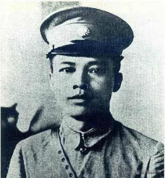 军官看上被休戏子 得知她不育仍执意迎娶 谁知竟应验“旺夫”预言
 
1919年，