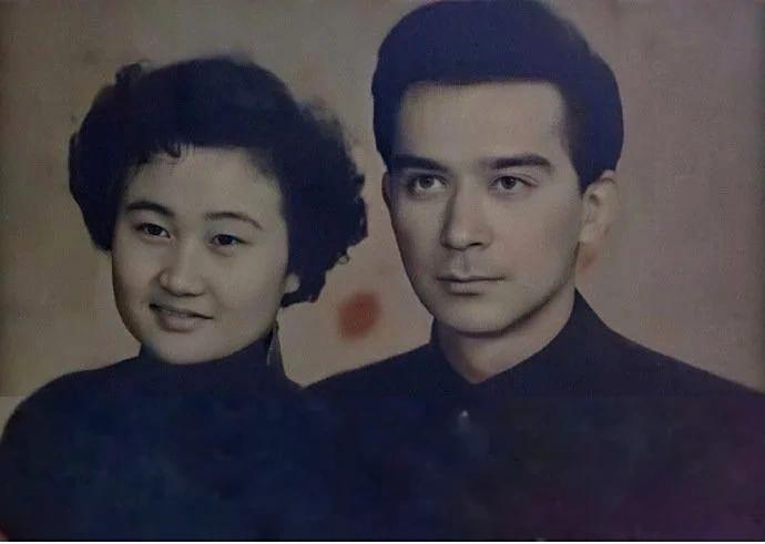 60年代，中国石油专家王德民因为长得太过英俊，被无数女孩追求，为此，他提出了两个