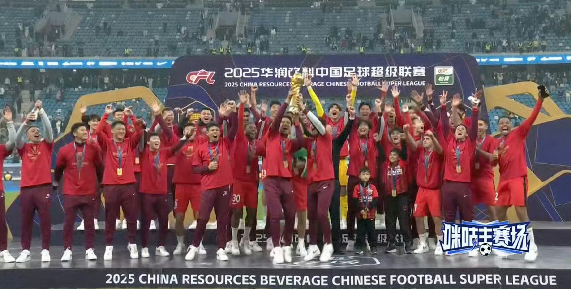 感觉现在已经离不开AI了，很多人平时也会或多或少的用到AI，无论是用AI搜索东西