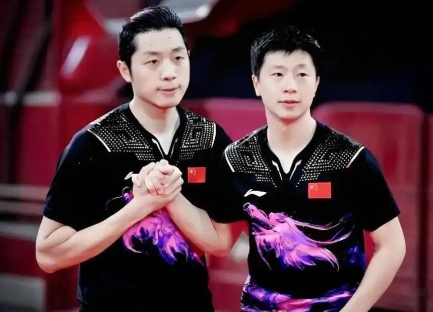 龙蟒组合再度合体亮相长沙全锦赛
七月的长沙比气温更高的一定是球迷的热情，2026