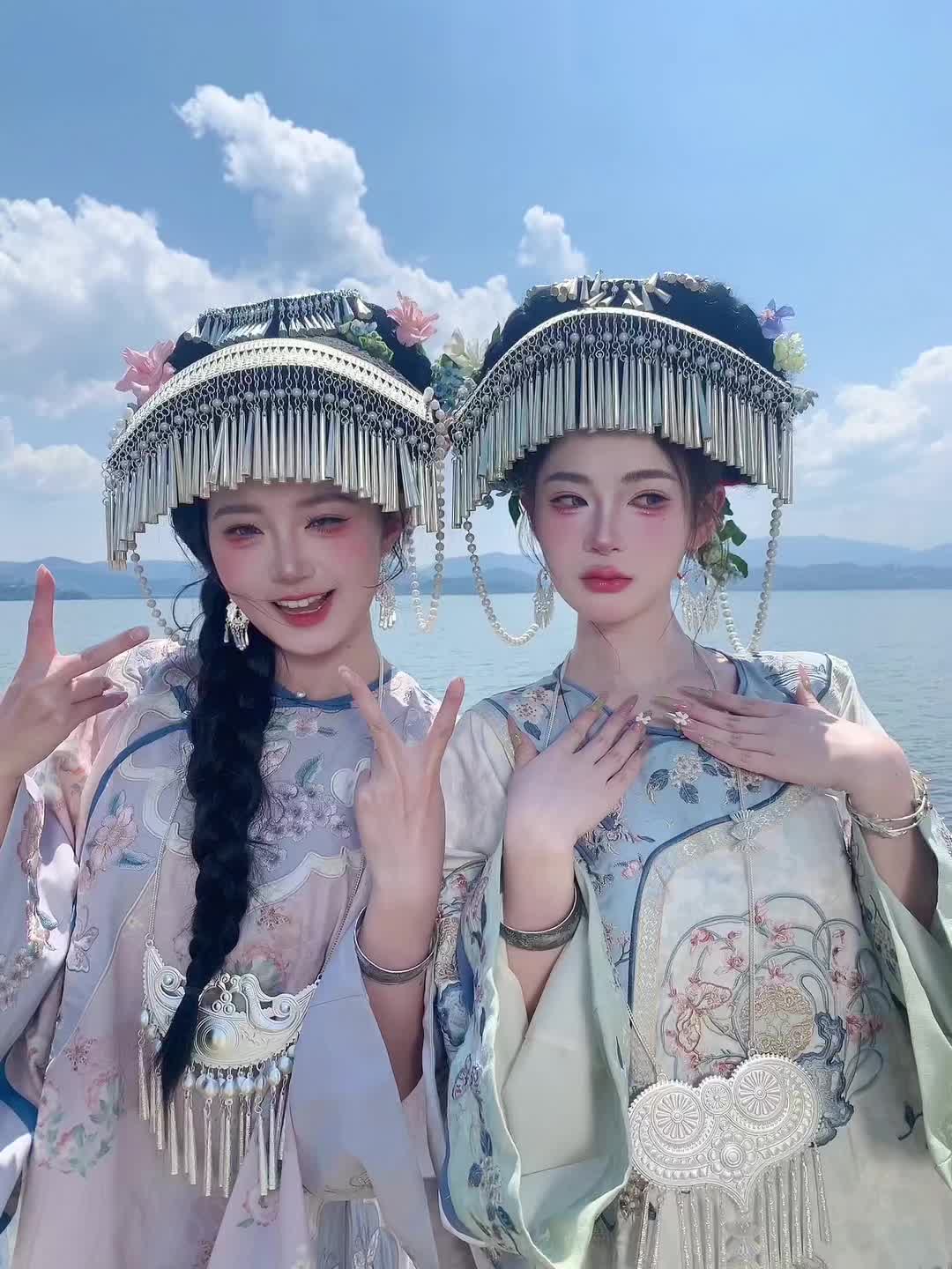 诡秘！去大理我们也这么拍！当一天彝族姐妹花
