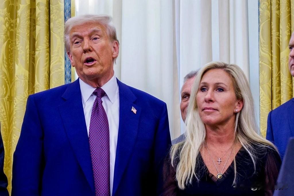 美国国会众议员玛乔丽·格林宣布，她将于 2026 年 1 月 5 日辞去众议院议