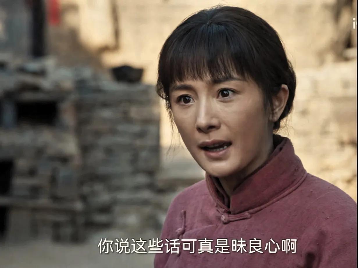 不服来辩，《生万物》就是杨幂的转型代表作，无论再多人黑她，谁也不能代替她。

《