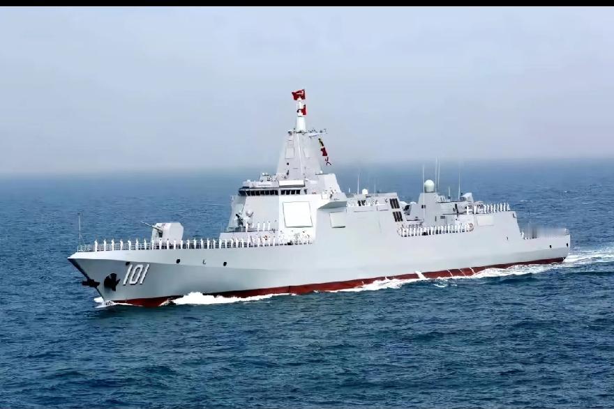 中国海军的055型驱逐舰有何优势055型万吨大驱是我国海军顶尖主力战舰，优势十分