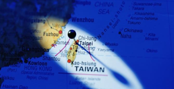 封锁霍尔木兹海峡引爆全球能源恐慌，台湾11天天然气储备暴露致命短板，海上生命线一