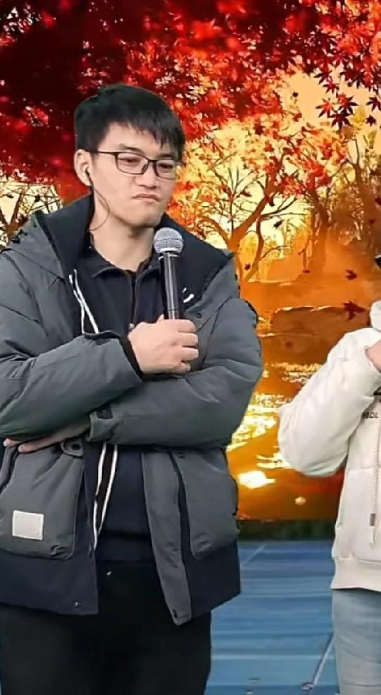 有人拿郁豹豹和朱进比较，说两个找到家得孩子逗比较惨，其实他们各自情况还不一样，朱