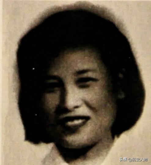 红四方面军妇女抗日先锋团政治处主任华全双，1920年3月出生。1933年1月参加