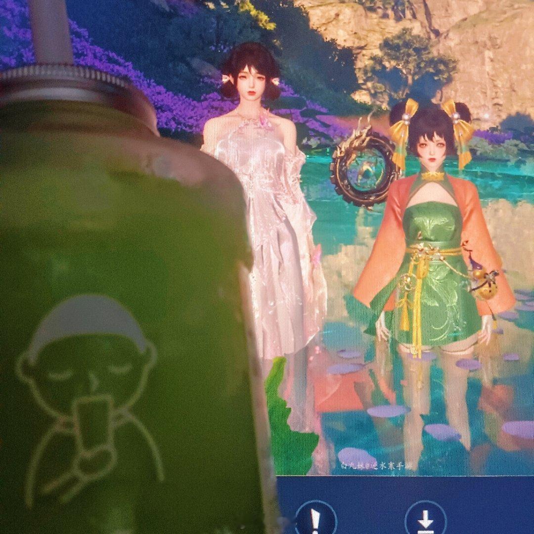 冰沙青提汁真的太好喝辣！ 给我的小门客染了套衣服逆水寒手游