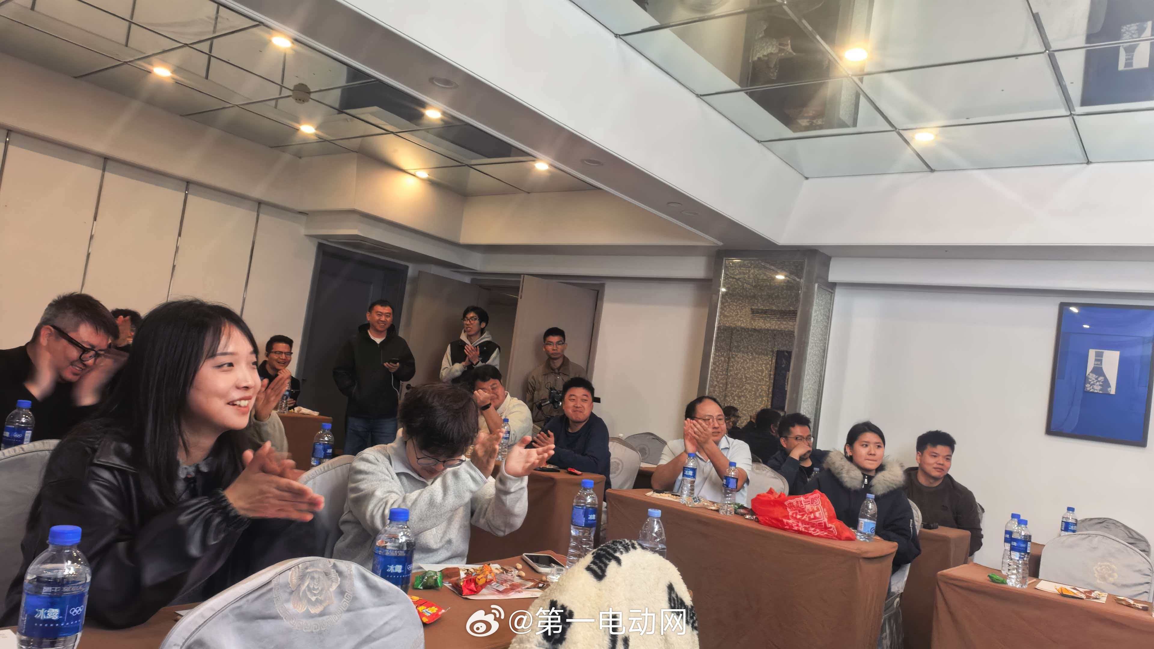 第二届智驾大赛第二届中国智驾大赛 别克至境L7车主“太阳是星星”自带气氛组，专业